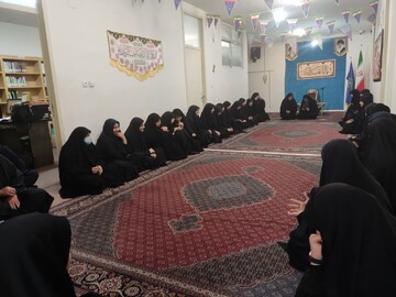 برگزاری مراسم جشن دهه فجر و اعیاد شعبانیه در مدرسه علمیه الهیه ساوه