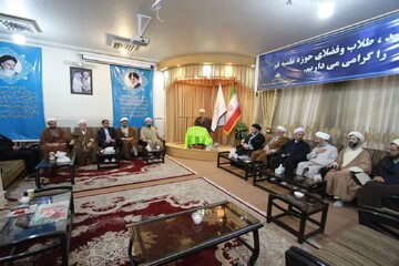 از کتاب ها و آثار نماینده طلاب و فضلای نجف آباد رونمایی شد