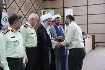 تصاویر/ دیدار امام جمعه بوشهر با مجموعه فراجای بوشهر