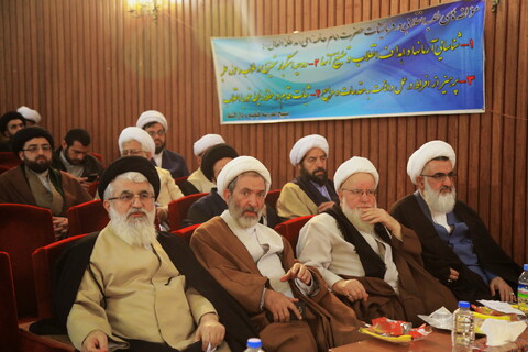 تصاویر / گردهمایی اساتید سطوح عالی و خارج حوزه علمیه قم با موضوع " تحولات منطقه ، چشم انداز منطقه "