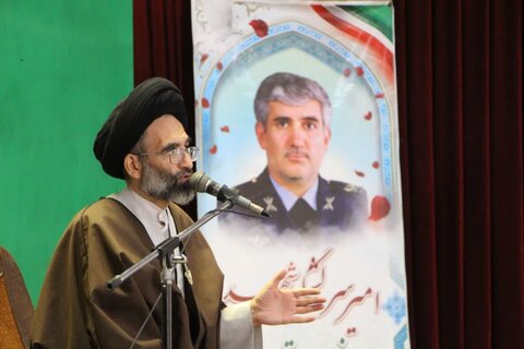 رونمایی از کتاب «بیرق های عزت» در گروه ۸۴۰موشکی نزاجا