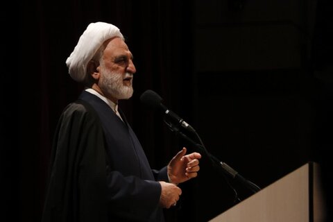 تصاویر دیدار رئیس قوه قضاییه با کارکنان دستگاه قضایی لرستان