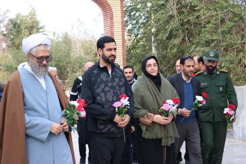 غبارروبی گلزار شهدا