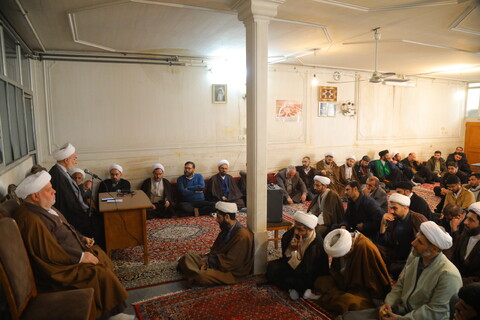 تصاویر / نشست طلاب و فضلای شهرستان بیجار با نماینده ولی فقیه در استان کردستان