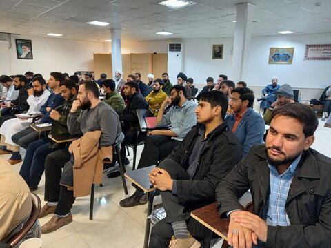 تصاویر/ کارگاه تلبس طلاب مدارس علمیه منطقه کاشان