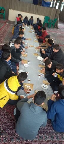 تصاویر/ جشن تکلیف پسران دانش‌آموز مدرسه شهید غیرتی آران و بیدگل