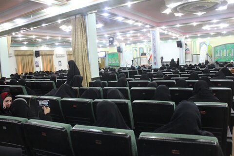 تصاویر/سلسله نشست های جهاد تبیین با موضوع آخرین تحولات راهبردی در مرکز بزرگ اسلامی کردستان