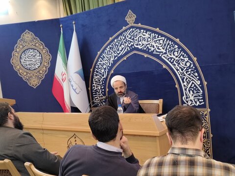 مدرسه زمستانه «نگاهی به شخصیت و نظام فکری امام خمینی(ره)»