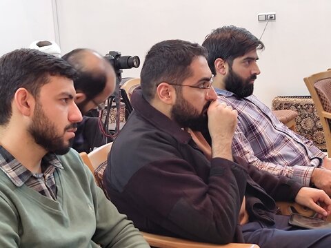 مدرسه زمستانه «نگاهی به شخصیت و نظام فکری امام خمینی(ره)»