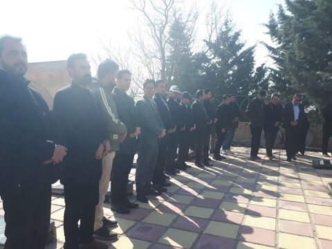 تصاویر/مراسم غبارروبی و گلباران گلزار شهدای کامیاران  برگزار شد