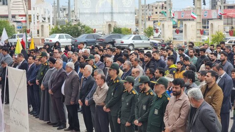 تصاویر/ غبارروبی قبور مطهر شهدای گناوه