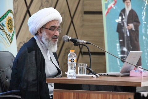 تصاویر/ دیدار امام جمعه بوشهر با مجموعه فراجای بوشهر