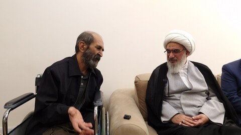 تصاویر/ دیدار امام جمعه بوشهر با برخی جانبازان دفاع مقدس