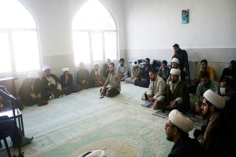 دوره آموزش غربالگری و پیشگیری از سرطان در حوزه علمیه کرمانشاه برگزار شد