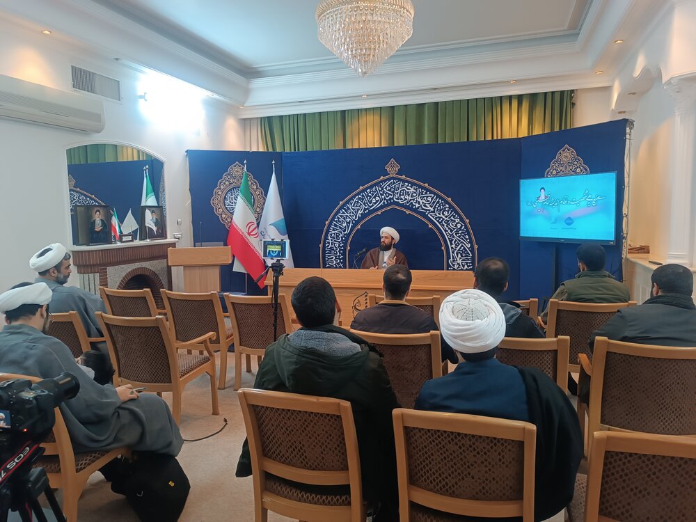 ویژگی های منظومه فکری امامخمینی(ره)