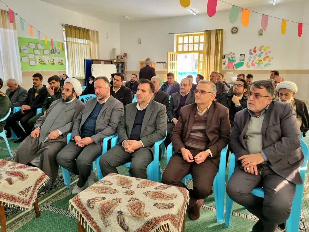 آئین تکریم و معارفه بخشدار نیاسر برگزار شد