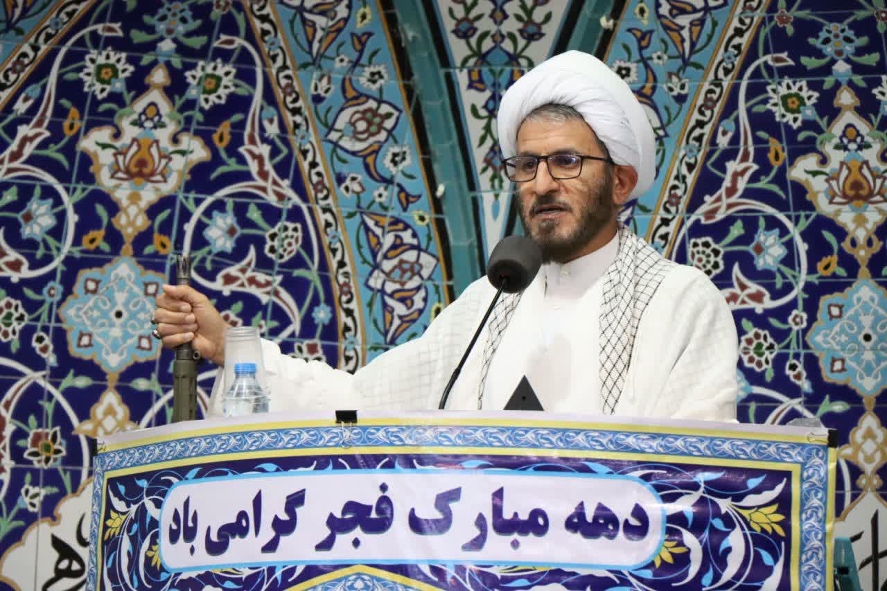 ایمان به خدا اصلی‌ترین عامل پیروزی مردم بر رژیم ستمشاهی بود