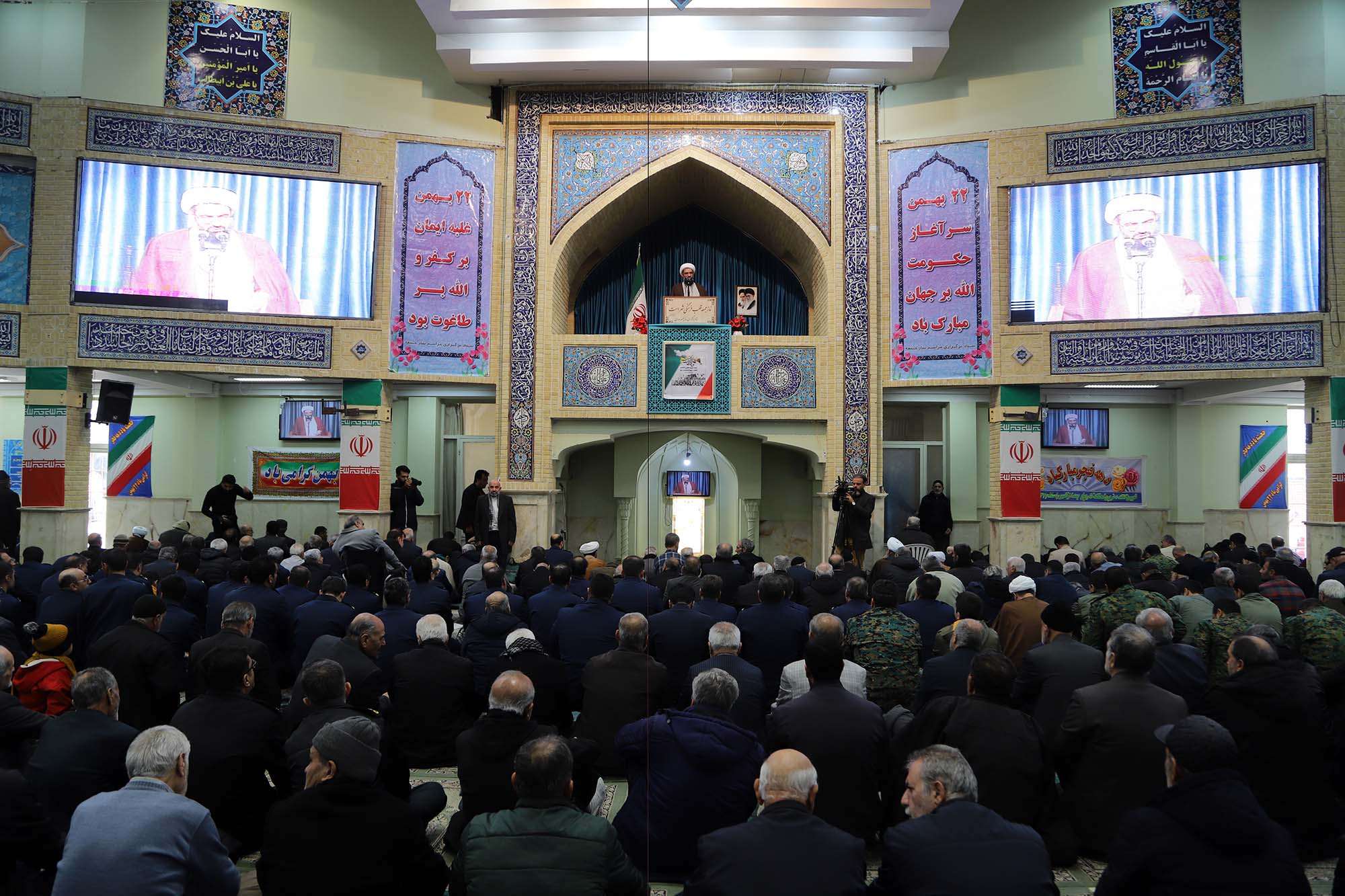 تصاویر / اقامه نماز جمعه همدان