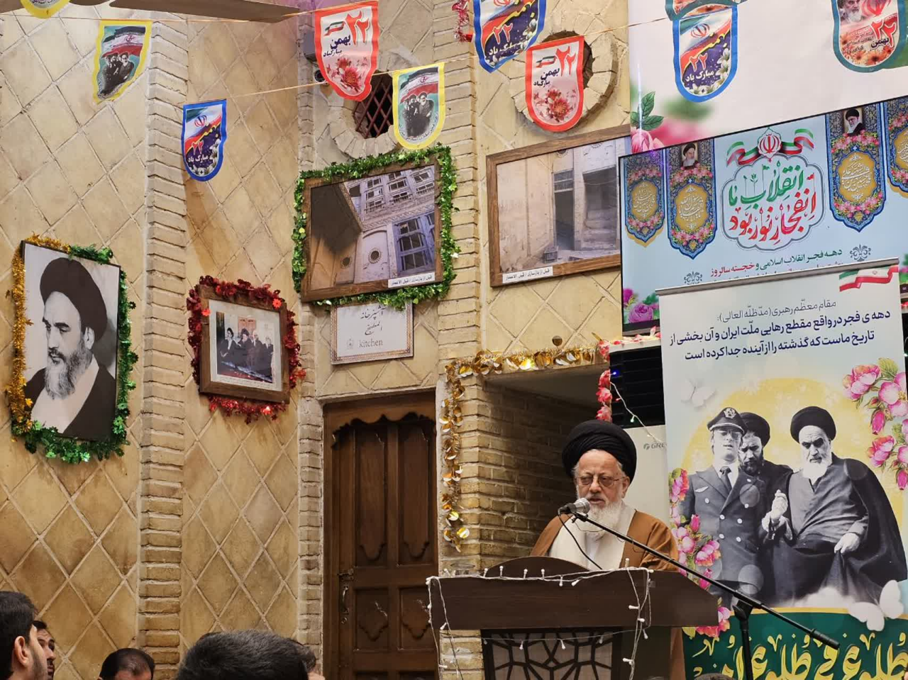 وحدت امت اسلامی؛ از اراده الهی تا مسئولیتهای جهانی در مسیر انقلاب اسلامی