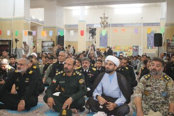 جشن سالگرد انقلاب هم مثل خود انقلاب پدیده بی‌نظیر است