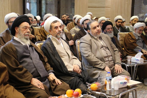 تصاویر / همایش بزرگداشت آیت الله  خادمی  «خادم شریعت و نهضت» در اصفهان