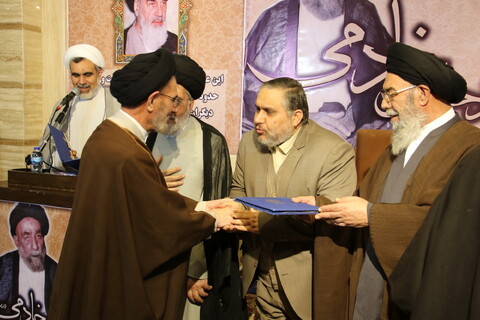 تصاویر / همایش بزرگداشت آیت الله  خادمی  «خادم شریعت و نهضت» در اصفهان