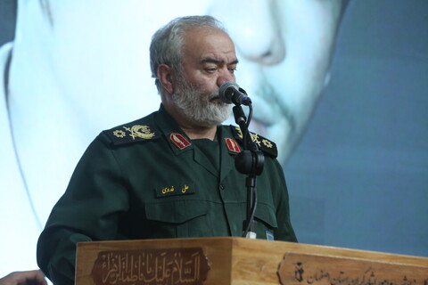 تصاویر / گلباران مزار مطهر شهدای اصفهان‎