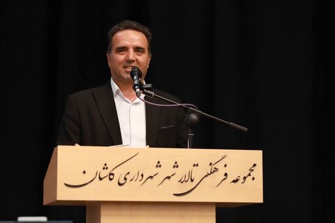 تصاویر/جشن بزرگ «حضور تا ظهور» در ششمین روز از دهه مبارک فجر در کاشان