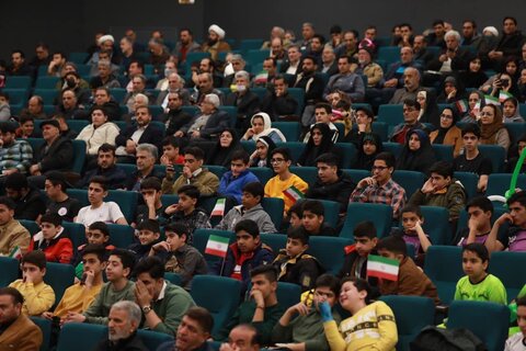 تصاویر/جشن بزرگ «حضور تا ظهور» در ششمین روز از دهه مبارک فجر در کاشان