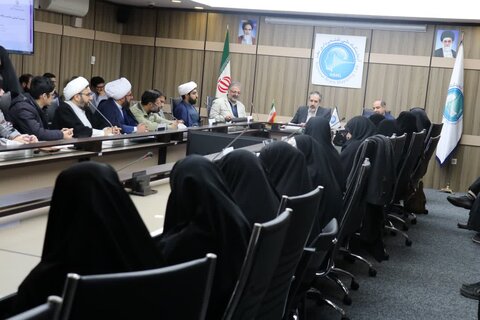 بازدید از آزمایشگاه ملی نقشه‌برداری مغز دانشگاه تهران در حاشیه همایش بین‌المللی