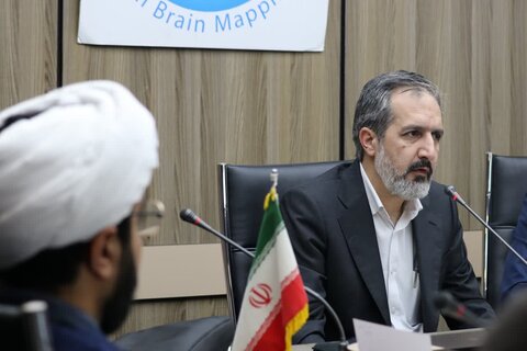بازدید از آزمایشگاه ملی نقشه‌برداری مغز دانشگاه تهران در حاشیه همایش بین‌المللی