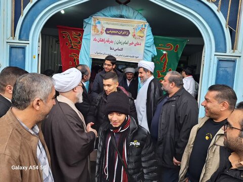 تصاویر/ بدرقه کاروان زائران حسینی مدرسه علمیه امام رضا (ع) میاندوآب به کربلای معلی