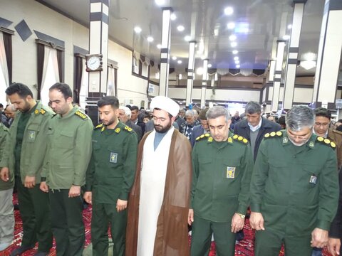 تصاویر/ آیین عبادی سیاسی نماز جمعه چهاربرج
