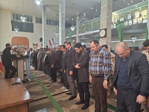 تصاویر/  اقامه نماز جمعه پلدشت