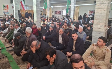 تصاویر/  اقامه نماز جمعه پلدشت