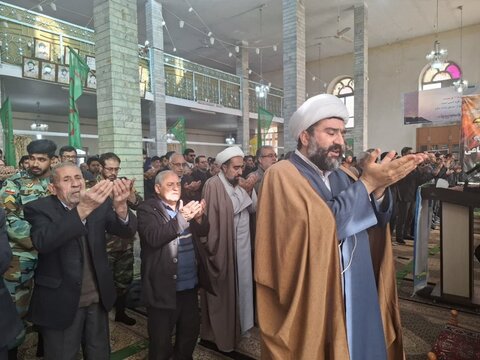 تصاویر/  اقامه نماز جمعه پلدشت