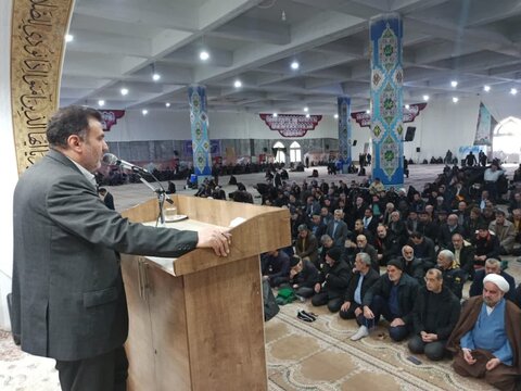 تصاویر/ نمازعبادی سیاسی جمعه کاشان
