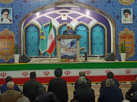 تصاویر/ نمازعبادی سیاسی جمعه کاشان