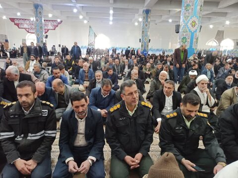 تصاویر/ نمازعبادی سیاسی جمعه کاشان
