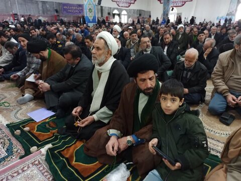 تصاویر/ نمازعبادی سیاسی جمعه کاشان