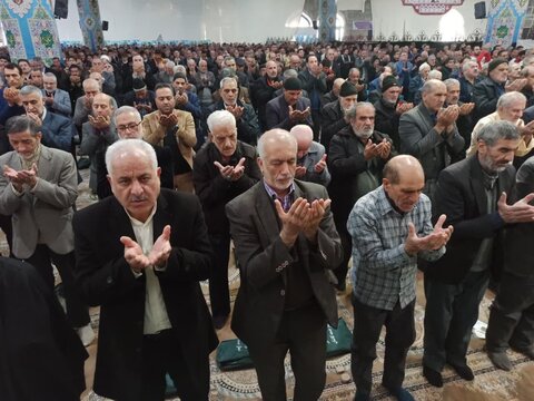 تصاویر/ نمازعبادی سیاسی جمعه کاشان
