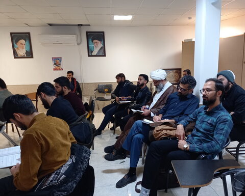تصاویر/ دومین روز کارگاه تلبس طلاب مدارس علمیه منطقه کاشان