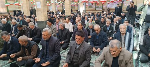 تصاویر/ اقامه نماز جمعه شهرستان شوط