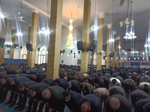 تصاویر اقامه نماز جمعه کوهدشت