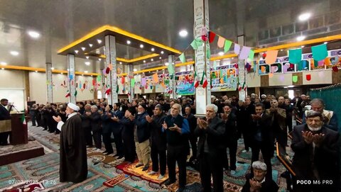 تصاویر/ اقامه نماز جمعه شهر کشاورز