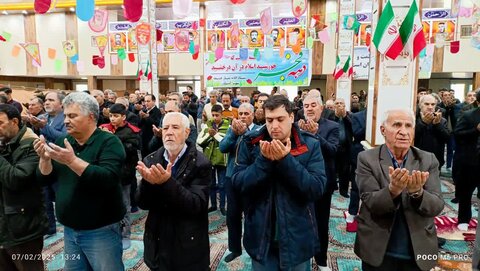 تصاویر/ اقامه نماز جمعه شهر کشاورز