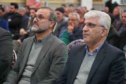 مراسم بزرگداشت شهدای انقلاب کاشان و آران و بیدگل در روستای یزدل