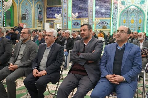 مراسم بزرگداشت شهدای انقلاب کاشان و آران و بیدگل در روستای یزدل