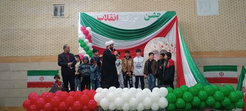 تصاویر/برگزاری جشن انقلاب و جشن ملی خانواده در غرق آباد