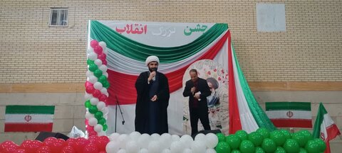تصاویر/برگزاری جشن انقلاب و جشن ملی خانواده در غرق آباد